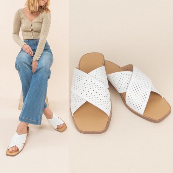 NEW Mi.iM White Perforated Slip On Slide Sandals - Picture 5 of 9